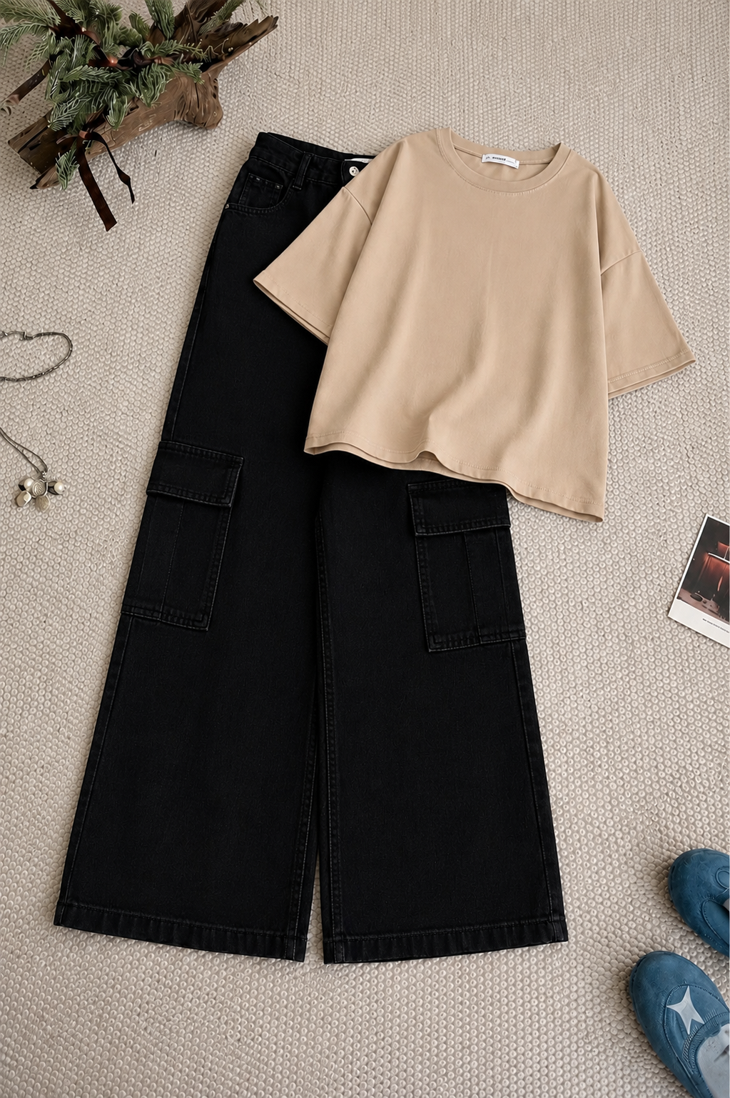 Beige Oversized Tee & Black High-Waisted Cargo Denim Jeans